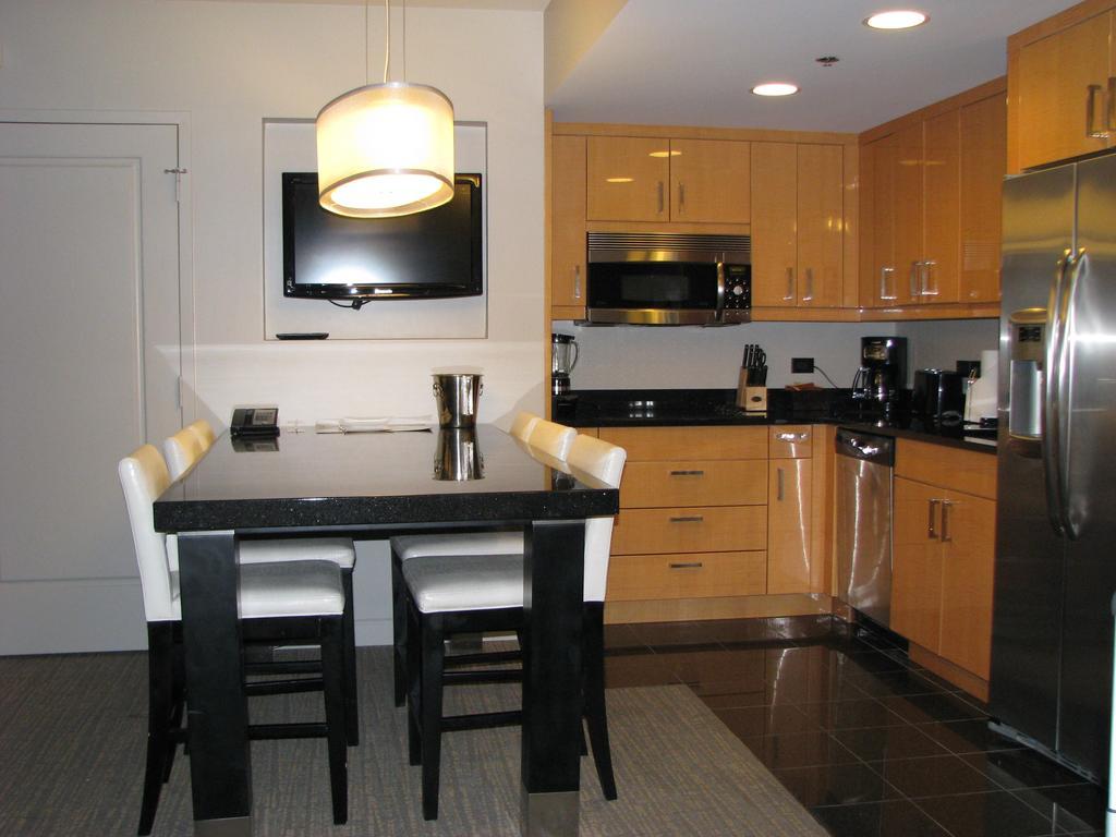 Suites At Elara Las Vegas Center Strip-No Resort Fees Phòng bức ảnh